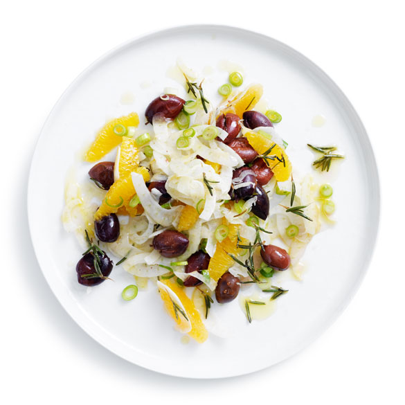 Fresh, quick, and delicious – Try our rosemary, olives, fennel and orange salad.