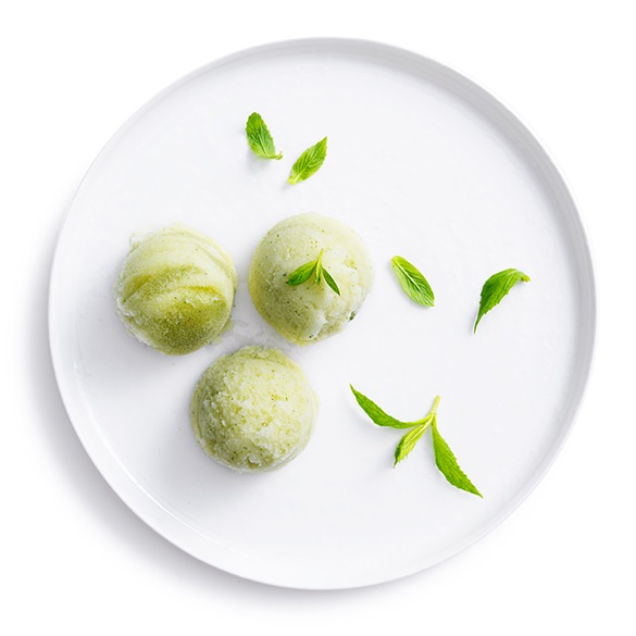 Fresh, quick, and healthy – Try our apple mint sorbet.